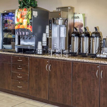 Microtel Inn & Suites By Wyndham Jacksonville Airport Ngoại thất bức ảnh