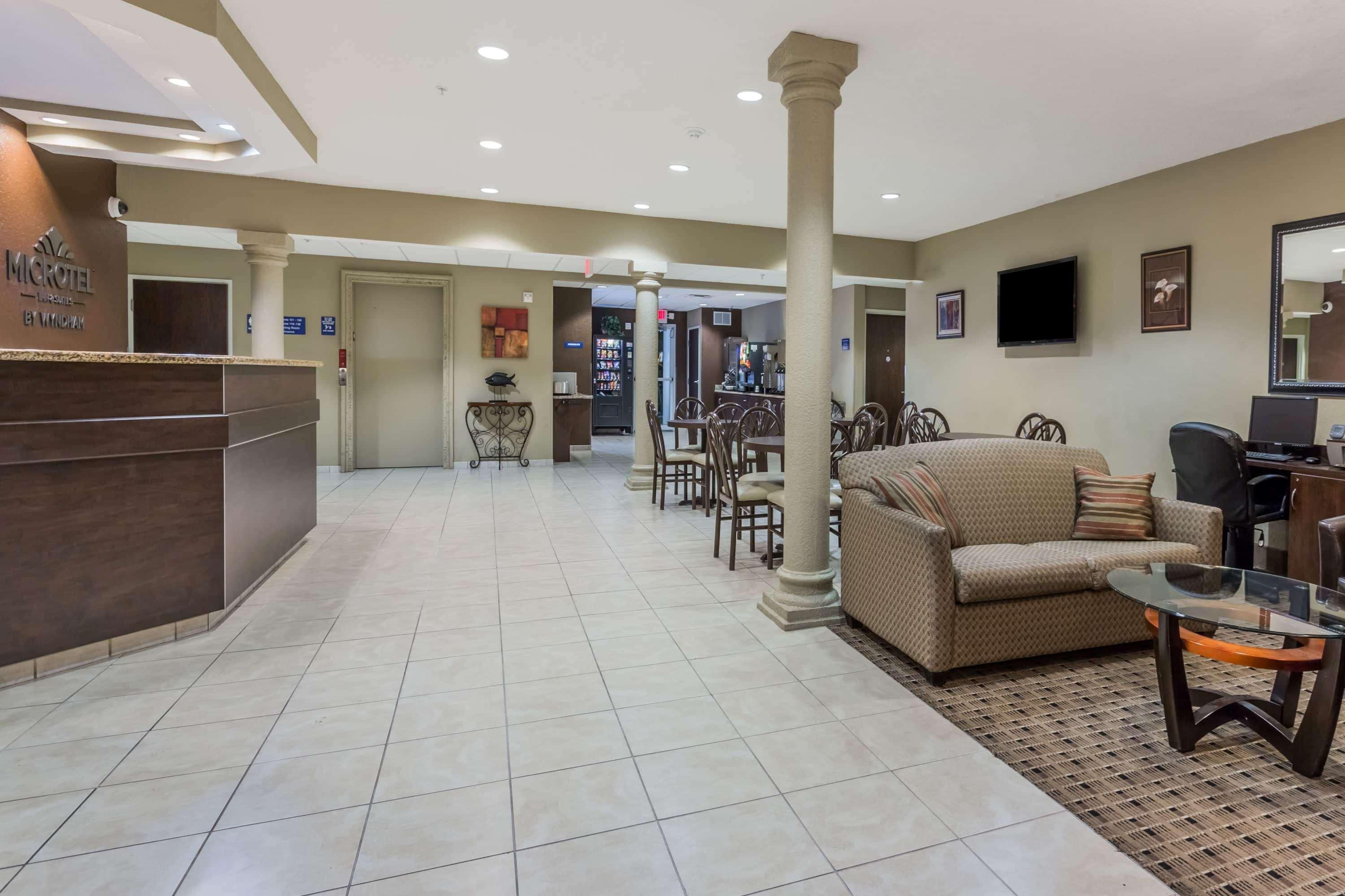 Microtel Inn & Suites By Wyndham Jacksonville Airport Ngoại thất bức ảnh